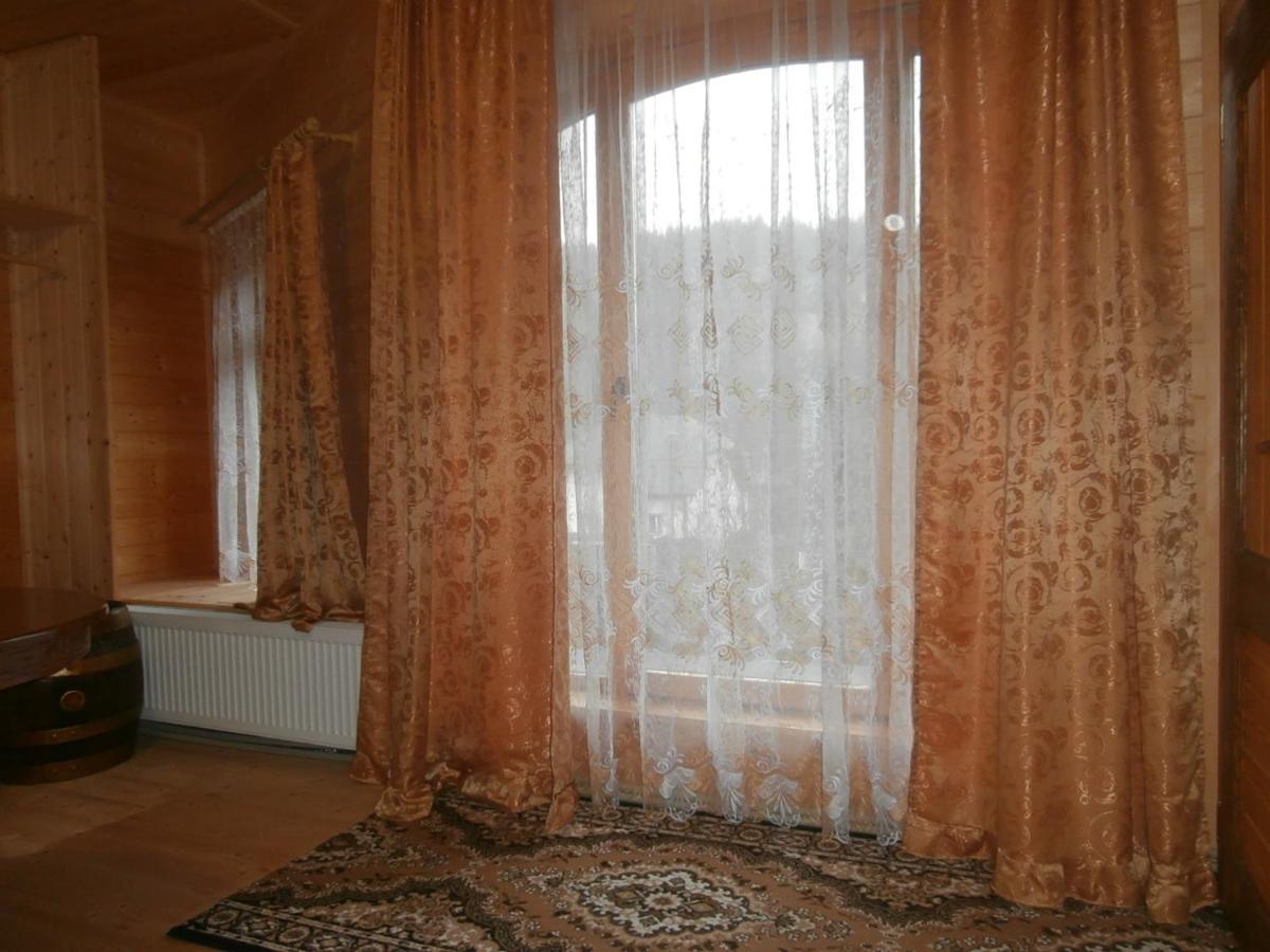 Karpatskiy Domik Izki Exteriör bild